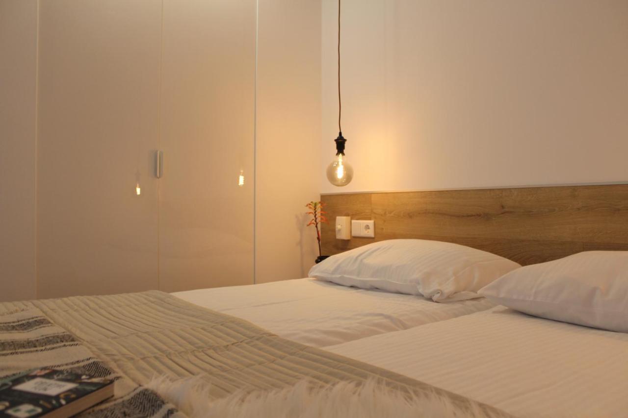 Appartement Hideaway Nr 17 - Amelander Kaap Hollum  Esterno foto